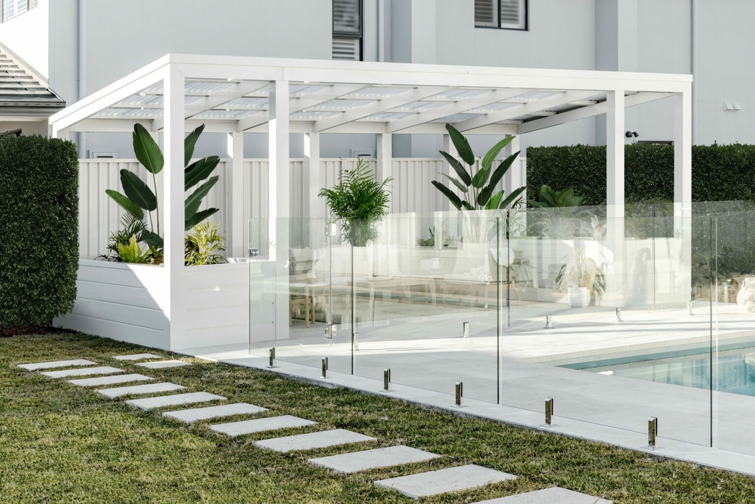 POOLSIDE PERGOLA IDEAS! HOW WE CREATED THE PERFECT SPACE Oak and Orange