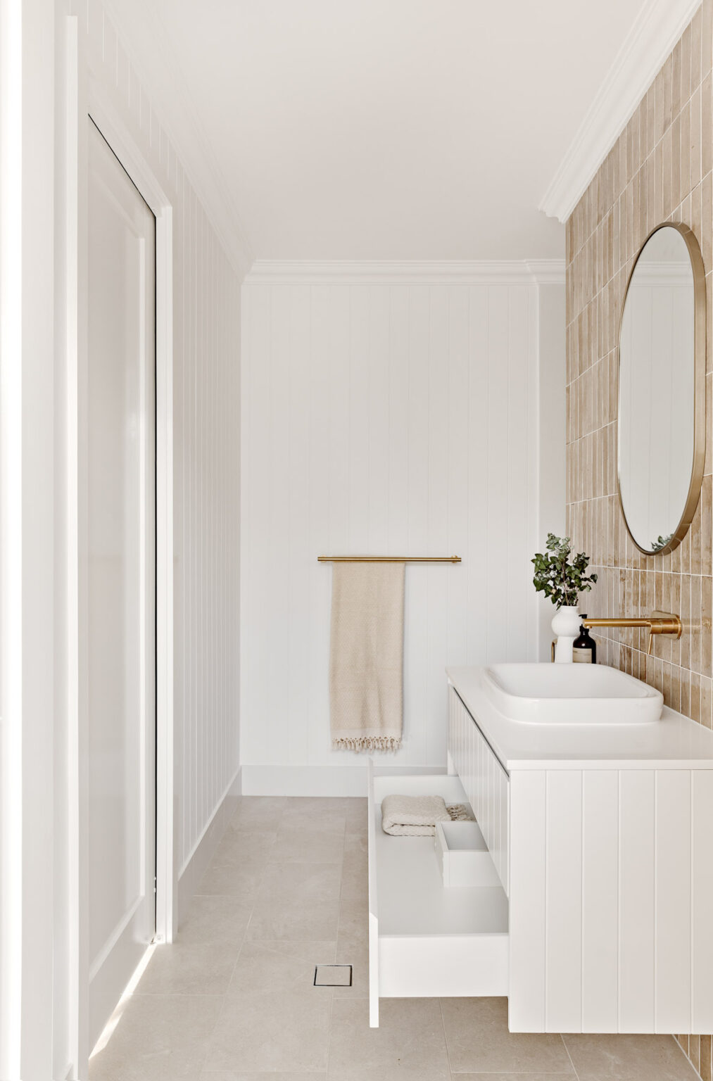 BATHROOM LAYOUT - OUR MOST LOVED BATHROOM LAYOUT TO DATE REVEALED ...